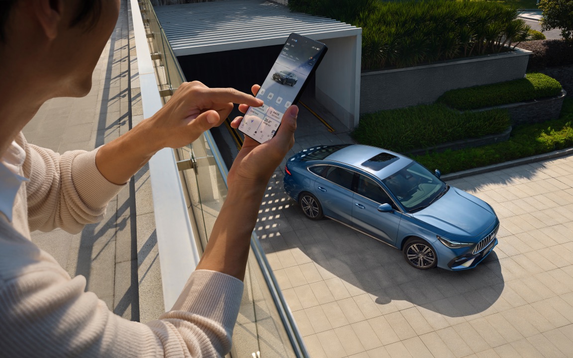 F-【新闻稿】新一代国民电混家轿吉利银河星耀6全球上市,限时6.88万元起2793.jpeg F-【新闻稿】新一代国民电混家轿吉利银河星耀6全球上市,限时6.88万元起2793.jpeg