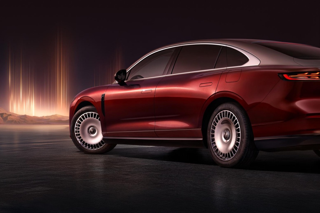 【上市预热新闻稿】“新时代旗舰轿车” 岚图追光L将于12月10日压轴上市781.jpeg