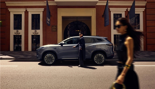 15万享30万级智驾体验？星途ET5的“降维打击”靠的不只是价格