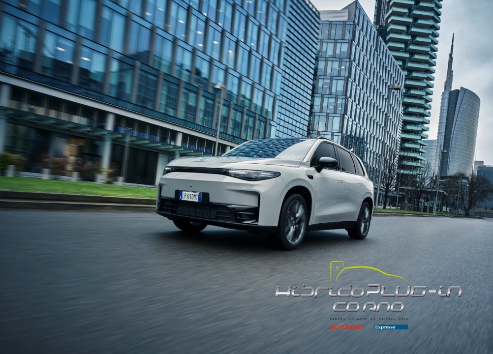 副本【新闻稿】零跑C10荣获“葡萄牙年度车型”奖 全球品质再获权威背书662.jpeg